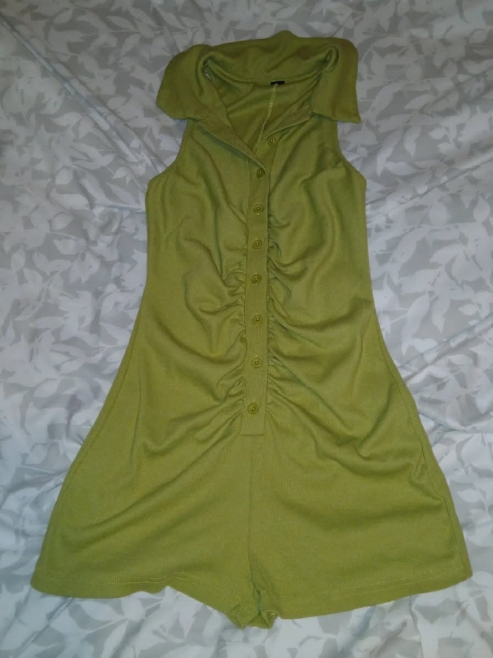 SHEIN Olive Green Knit Top with Fold Collar